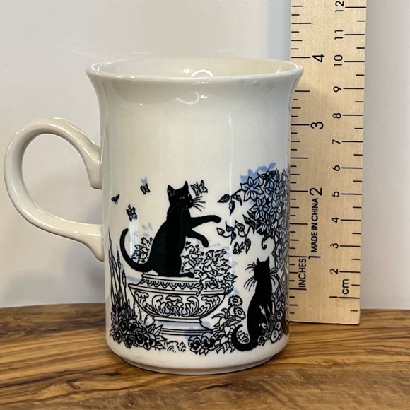 Vintage Churchill England Mug with Black Cats Playing w/ Butterflies & Birds EUC - Picture 10 of 11